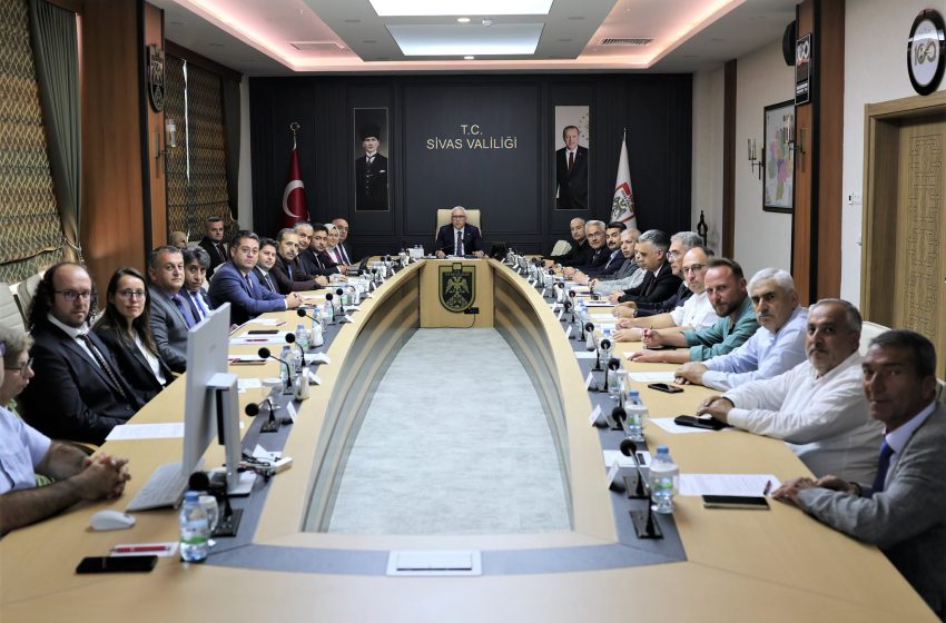  Vali Şimşek başkanlığında istihdam toplantısı