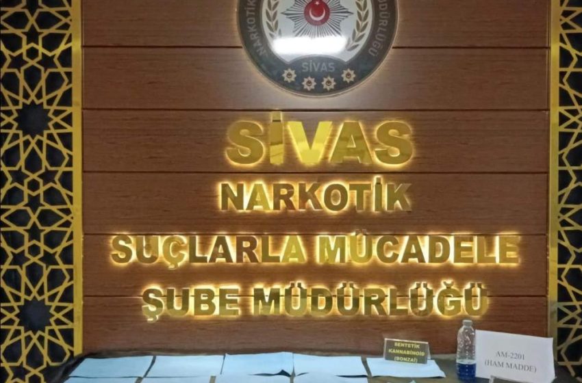  Kağıda emdirilmiş 32 bin kullanımlık uyuşturucu ele geçirildi