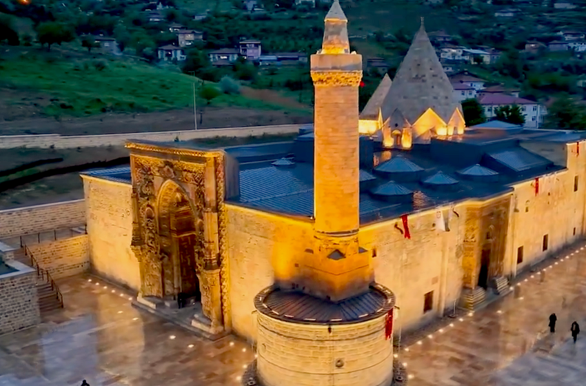  Divriği Ulu Cami ve Sivas’ın tarihî mekanlarına yoğun ilgi
