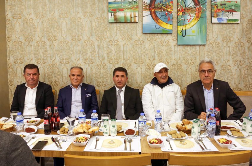  Özdemir ve Yıldırım’dan esnaf ziyareti